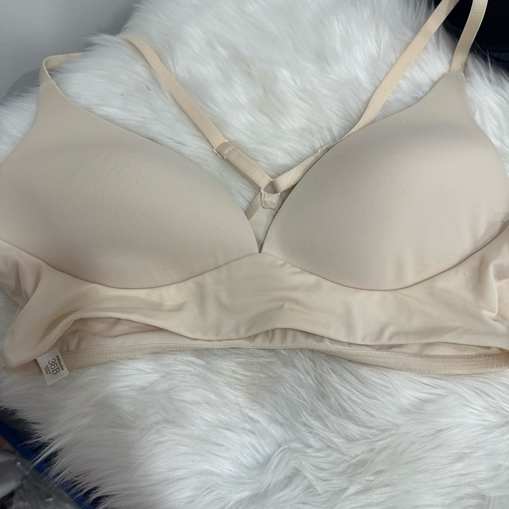 Seamless Cream Bra 36B racer  back